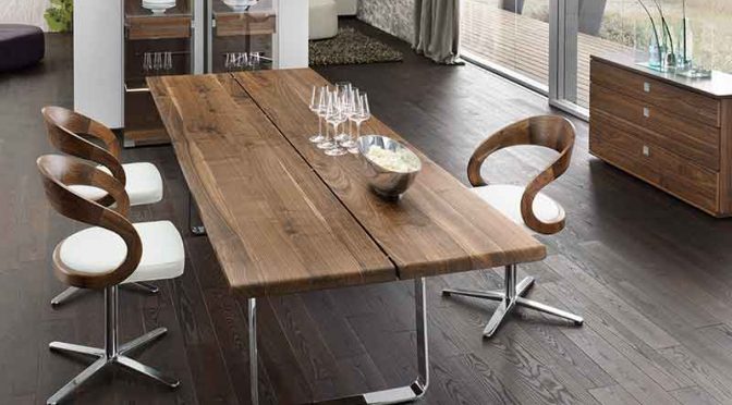 slim Overtreden Reserve Houten tafel schoonmaken en beschermen - Hout waterdicht maken